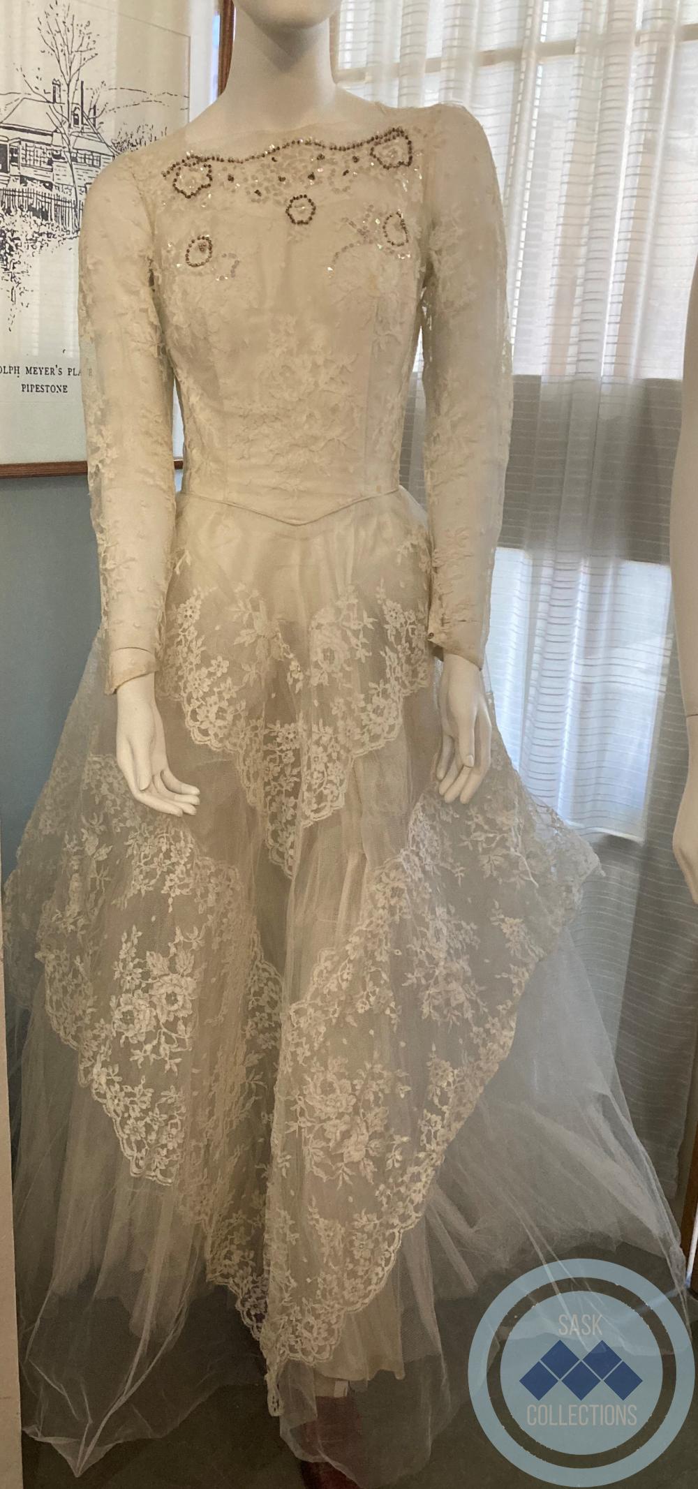 Wedding Dress - Rose Payot (Brule)