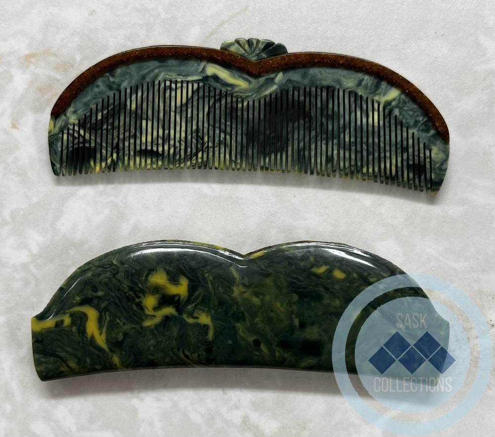 Comb with case