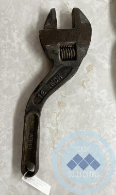 Bugger Wrench