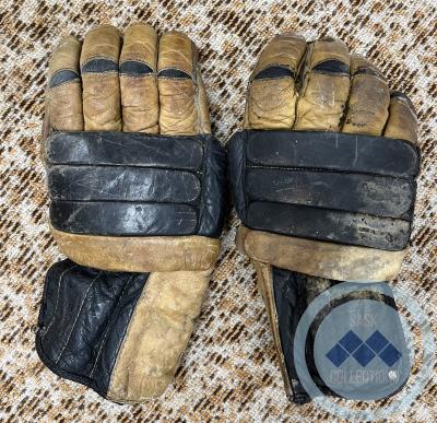 Glove, Hockey