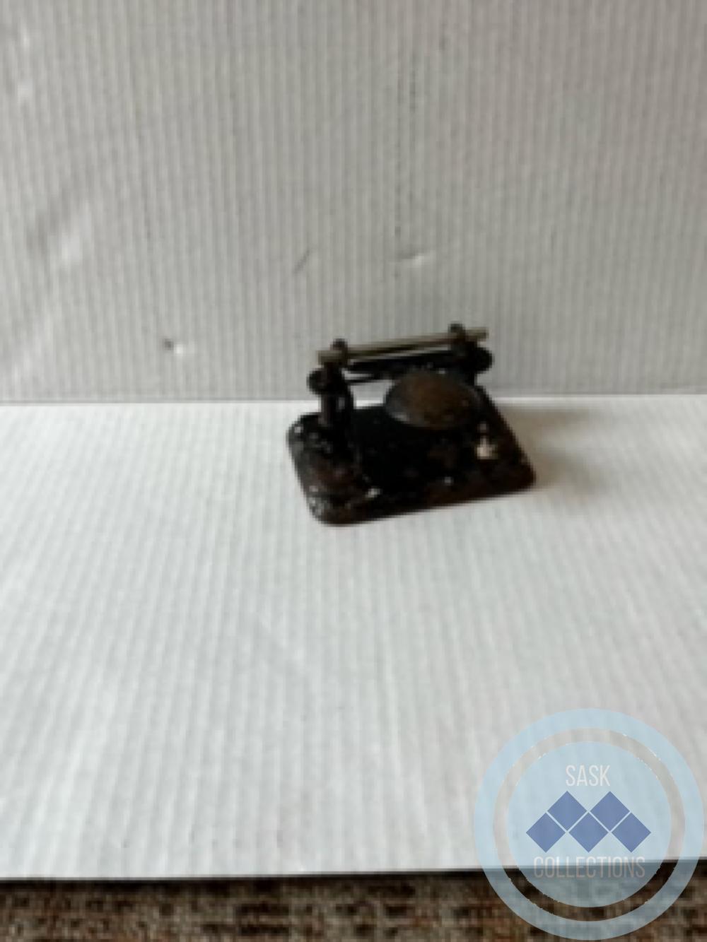 Double Hole Punch