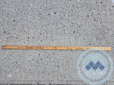 CO-OP Building Supplies Meter Stick