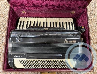 Instrument, Keyboard