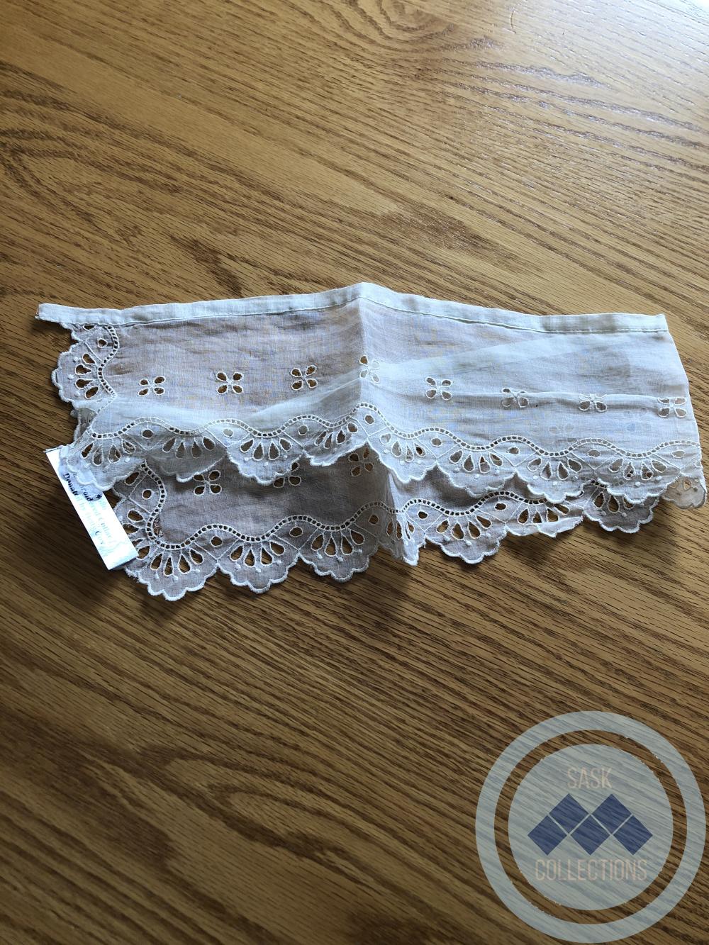 Embroidered Collar