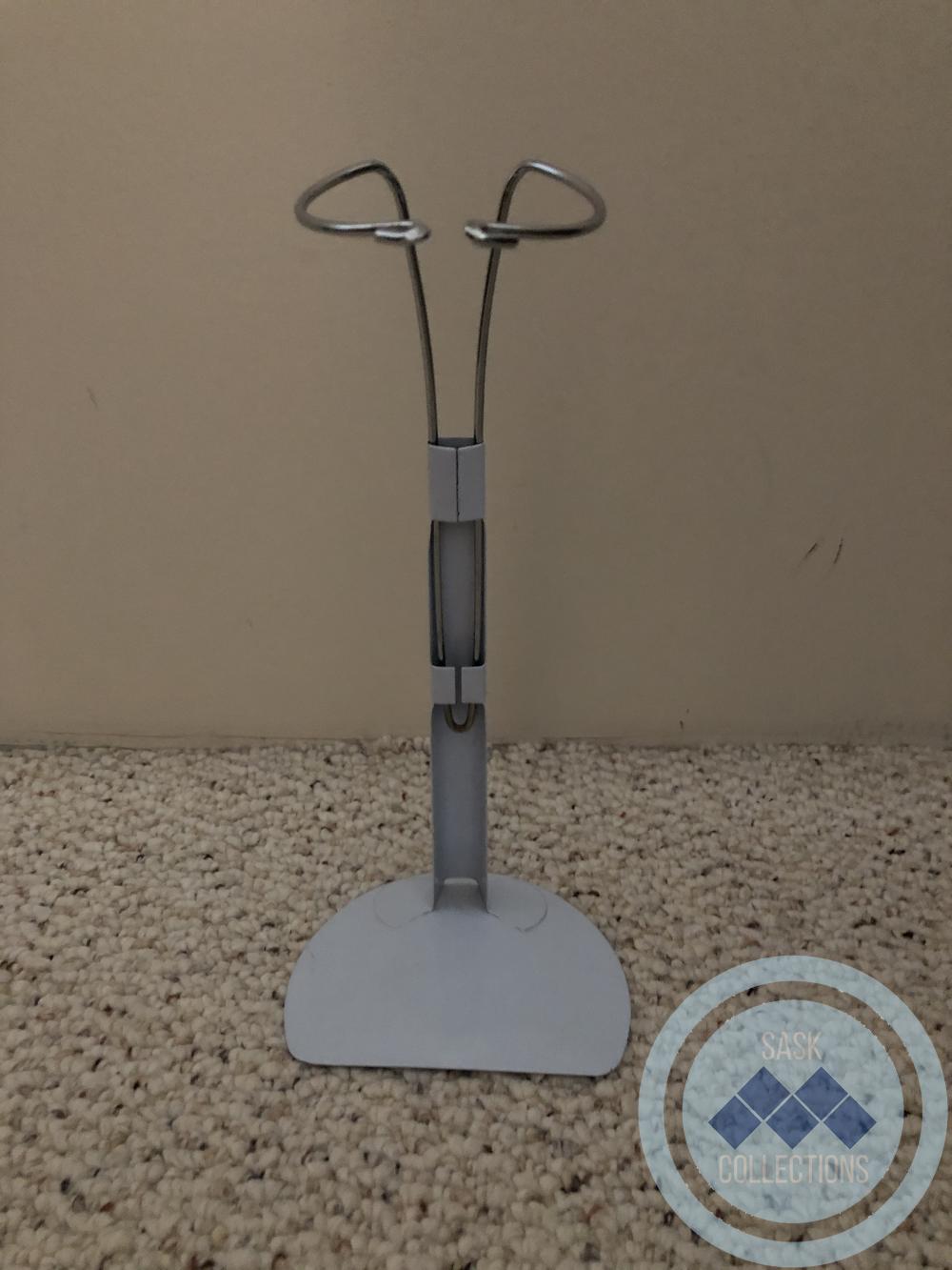 Doll Stand 3