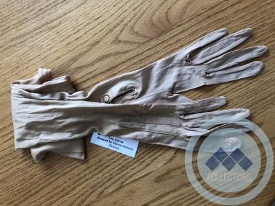 Tan Gloves