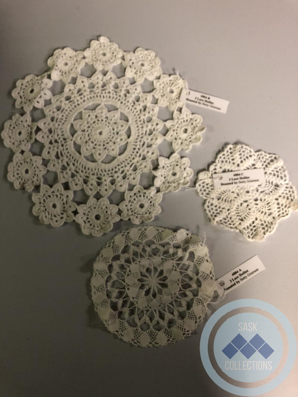 3 lace doilies