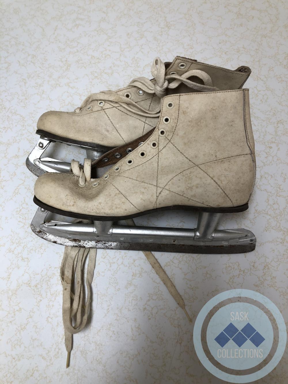 Ice Skates - white