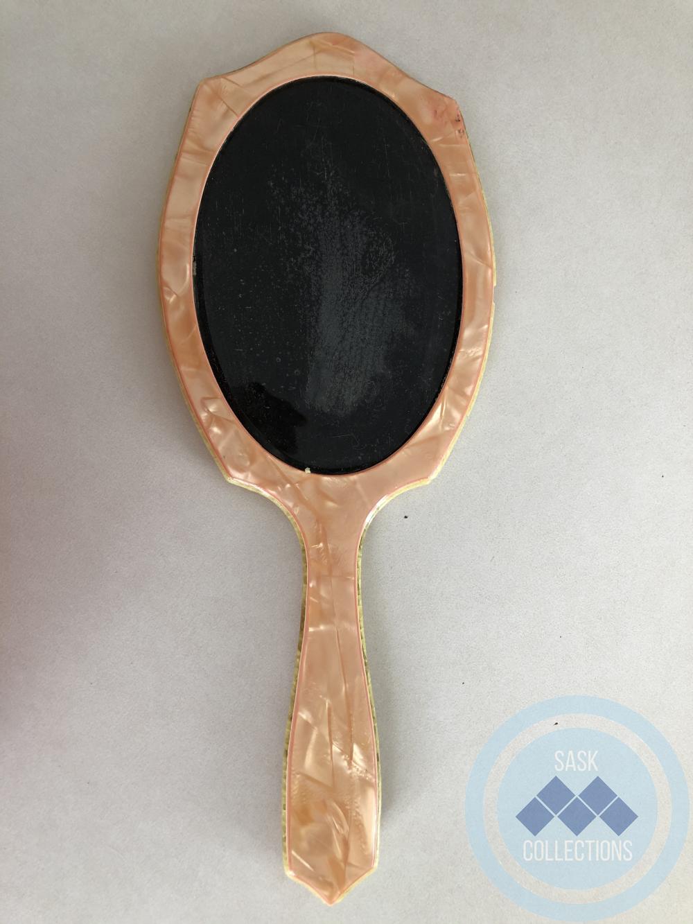Hand Mirror - peach - Lillian Sandberg