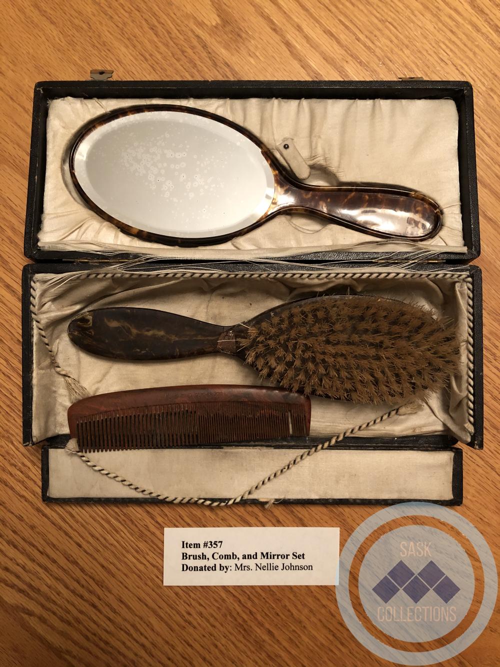 Brush, Comb and Mirror Set